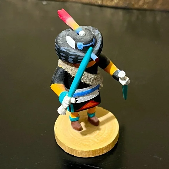 🖤Vintage Authentic Black Warrior Kachina Doll Miniature Native First People🖤 - Picture 7 of 8